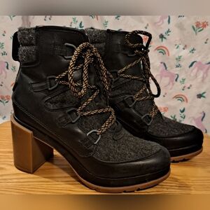 EUC Sorel Blake Black Leather & Wool Chunky Casual Winter Heel Boot Shoe SZ 8.5